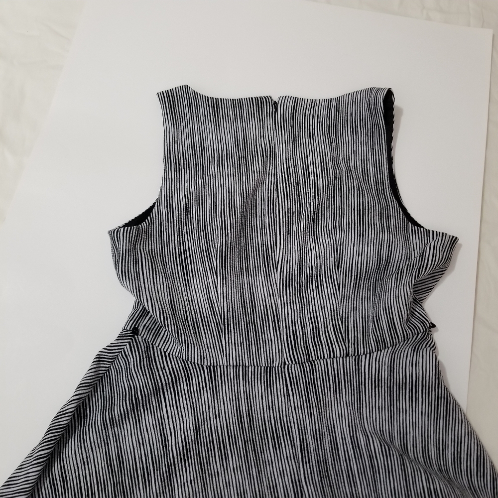 Elle Black and White Striped Dress women's size Small (342) - Picture 8 of 12